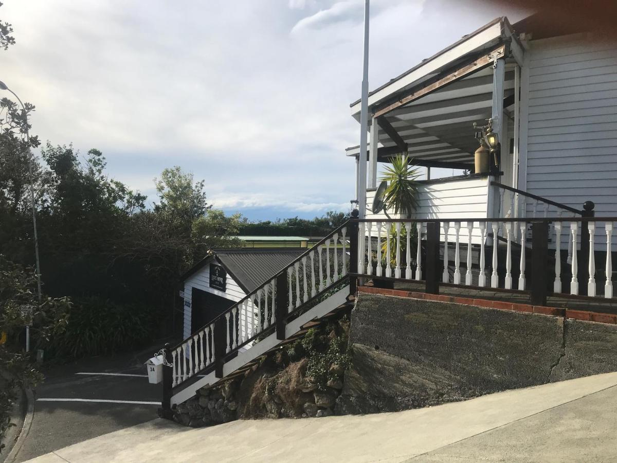 Bluff Hill Lighthouse B&B Napier Buitenkant foto